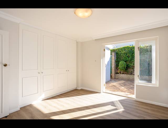 2 BEDROOM FREEHOLD TO LET IN NEWLANDS